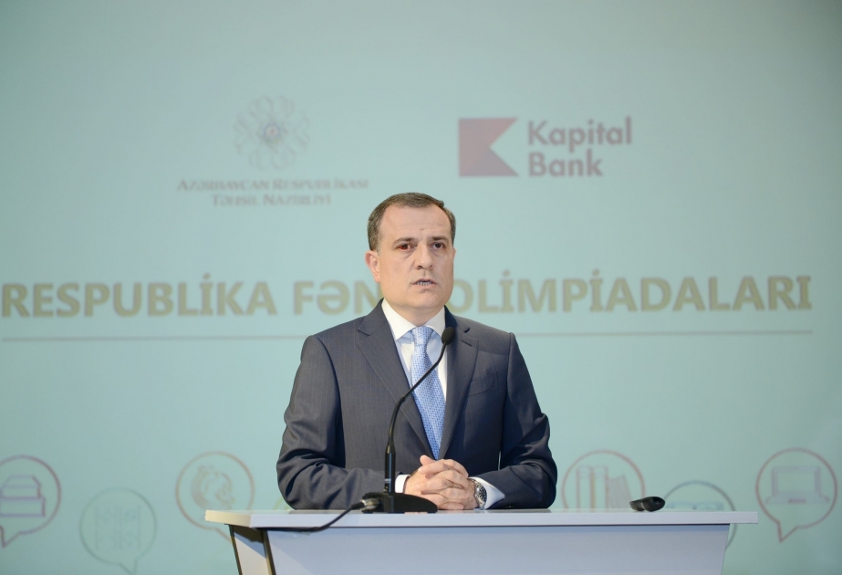 Respublika fənn olimpiadalarının qalibləri mükafatlandırılıblar