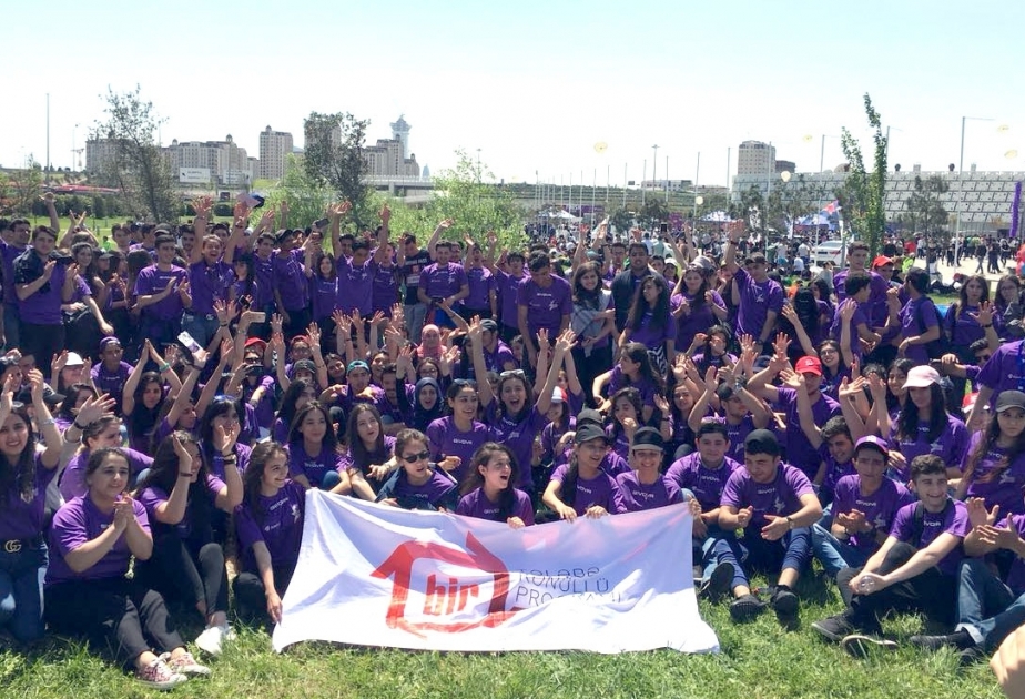 Beş yüzədək tələbə-könüllü “Bakı Marafonu-2018”ə dəstək verib