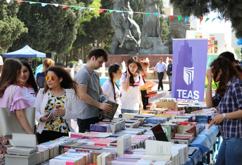 Bakıda kitab sərgi-yarmarkası təşkil edilib