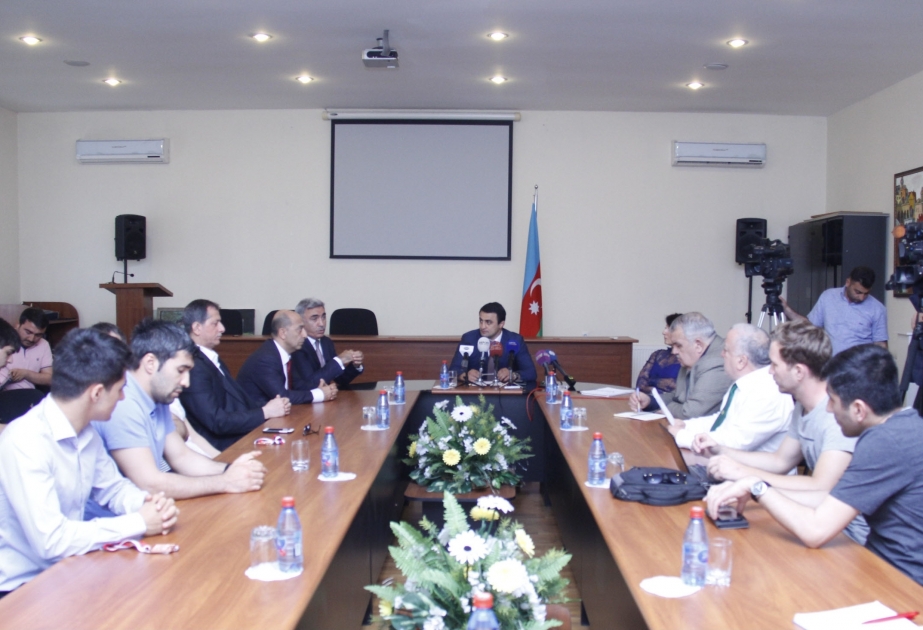 Avropa çempionatında medal qazanan karateçilərlə görüş keçirilib