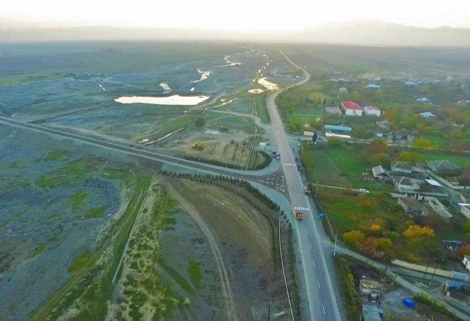 Cəbhəyanı yaşayış məntəqələrində avtomobil yollarının yenidən qurulması prioritet məsələlərdəndir