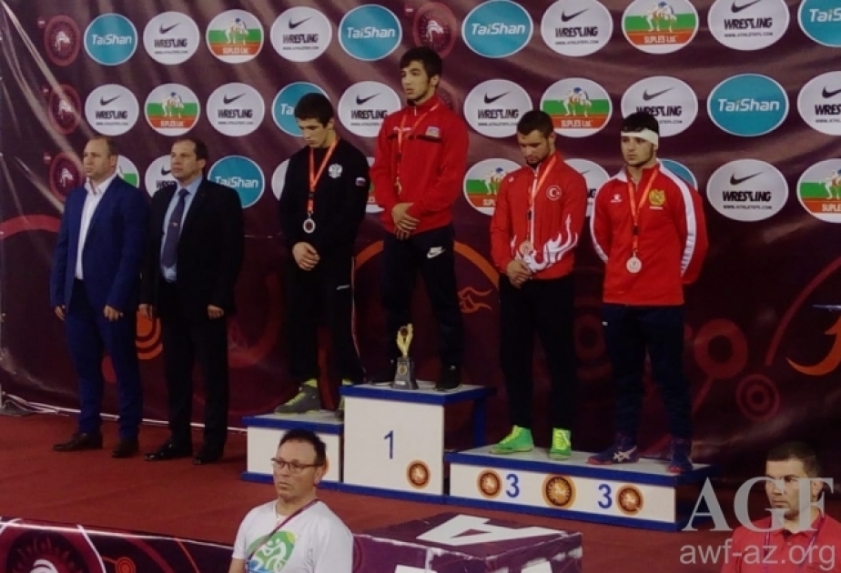 Güləşçimiz Turan Bayramov Avropa çempionu olub