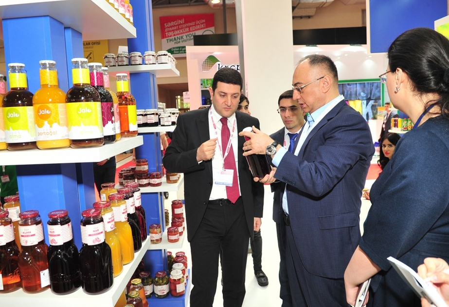 Qida Təhlükəsizliyi Agentliyinin sədri qida məhsullarının istehsalı ilə bağlı sahibkarlara tövsiyə verib