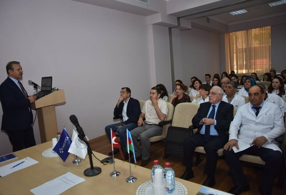 Türkiyəli professorun apardığı seminar uşaqlarda metabolik xəstəliklərlə bağlı epilepsiyalara həsr olunub