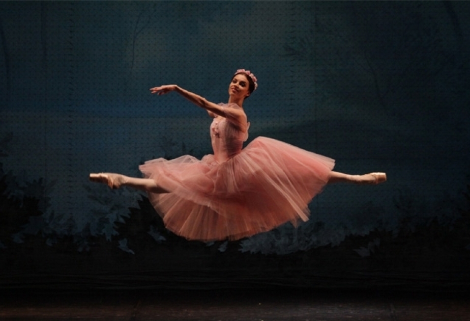 Rusiyanın tanınmış balet ulduzları Opera və Balet Teatrının səhnəsində