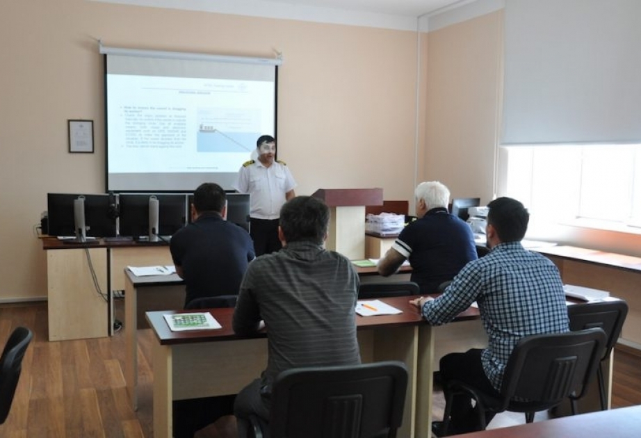 Beynəlxalq gəmiçilik şirkətinin əməkdaşlarına Dövlət Dəniz Akademiyasında təlim keçiblər