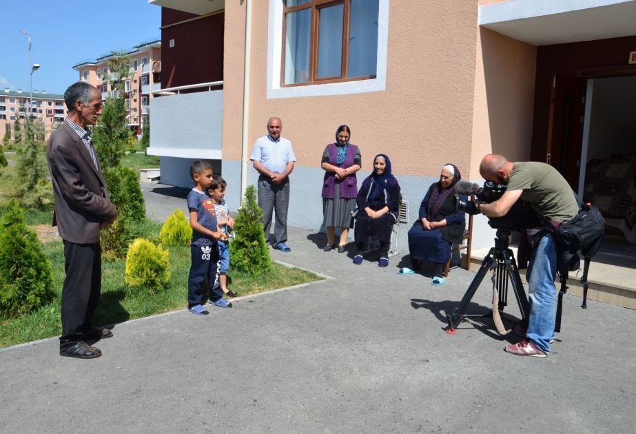Bulgarisches Fernsehen BTV dreht einen Film über Berg-Karabach-Konflikt und aserbaidschanische Binnenvertriebenen