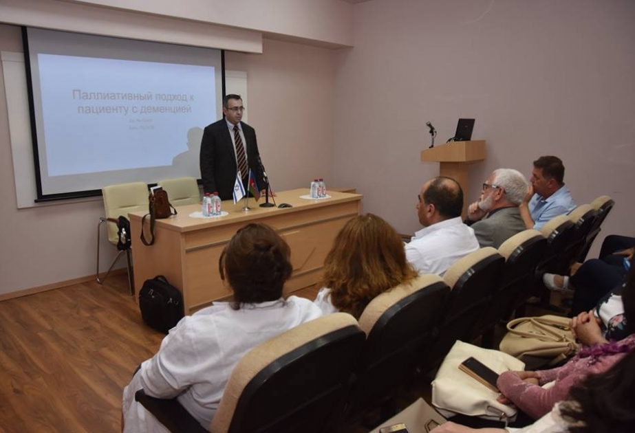 Azərbaycan Tibb Universitetində yaşlı insanlar üçün səhiyyənin təşkili məsələləri müzakirə edilib