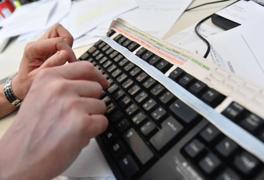 İtaliyalılar internet üzərində xəbərlər oxumaqda Avropa İttifaqı ölkələri arasında sonuncu yerdədirlər