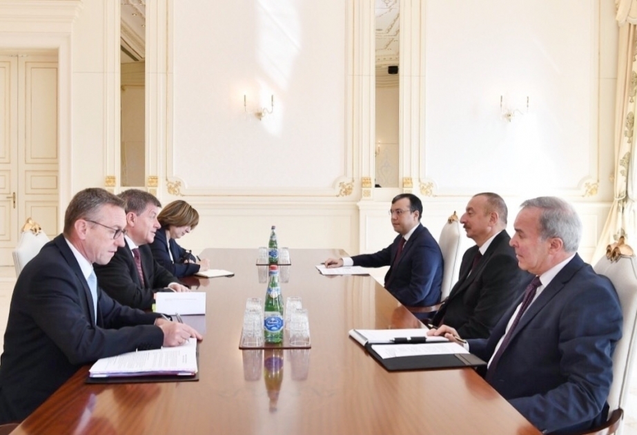 Präsident Ilham Aliyev empfängt Delegation um Generaldirektor von Internationaler Arbeitsorganisation VIDEO