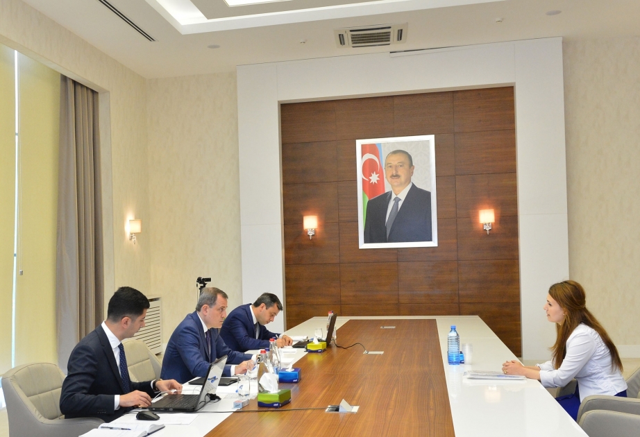 Təhsil naziri Xızı şəhərində vətəndaşları qəbul edib
