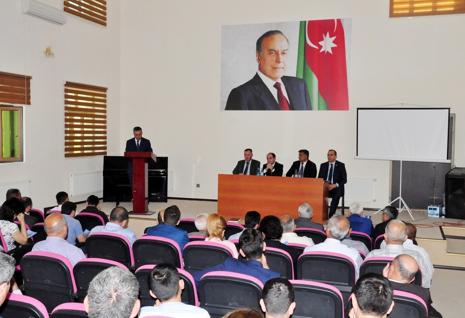 Dövlət Əmək Müfəttişliyi Xidməti işəgötürənlərin iştirakı ilə seminarlar təşkil edib