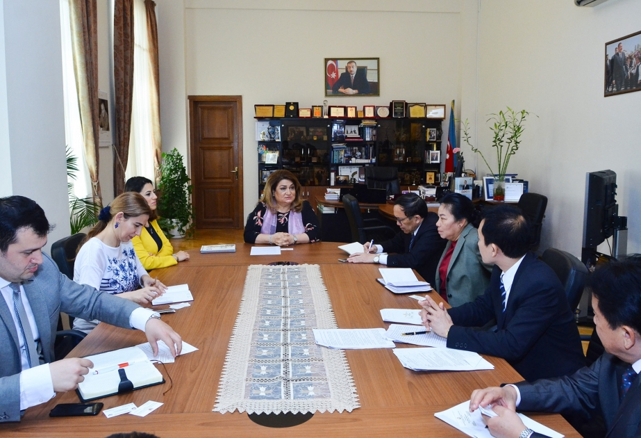 Laos nümayəndə heyəti Azərbaycanda qadın və uşaq hüquqlarının müdafiəsi ilə bağlı görülən işlər barədə məlumatlandırılıb