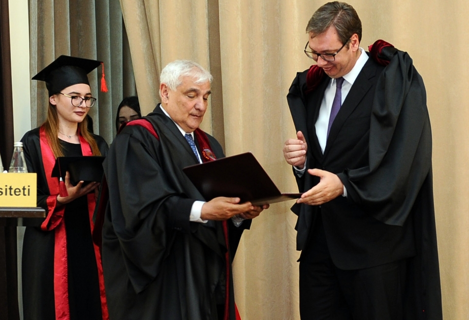Serbiya Prezidentinə Azərbaycan Dillər Universitetinin fəxri doktoru diplomu təqdim edilib