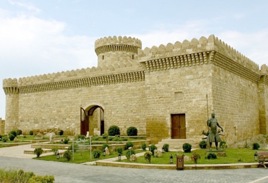 تنظيم مهرجان "الفنون الشعبية القديمة" في باكو