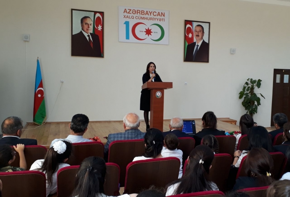 Azərbaycan Xalq Cümhuriyyətinin 100 illiyi ilə bağlı fləşmob və kompozisiya maraqla qarşılanıb