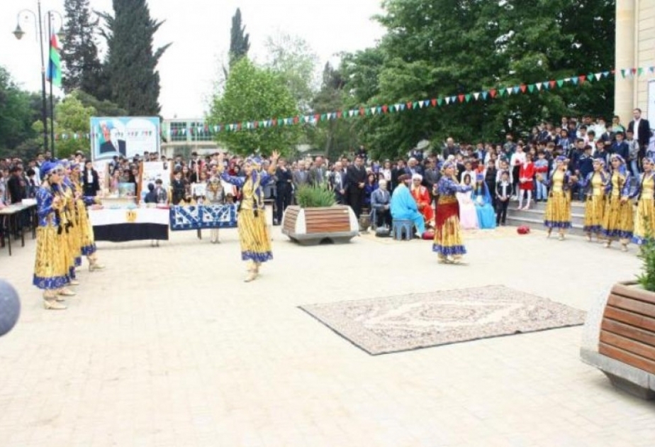 Xətai rayonunda kitab bayramı keçirilir