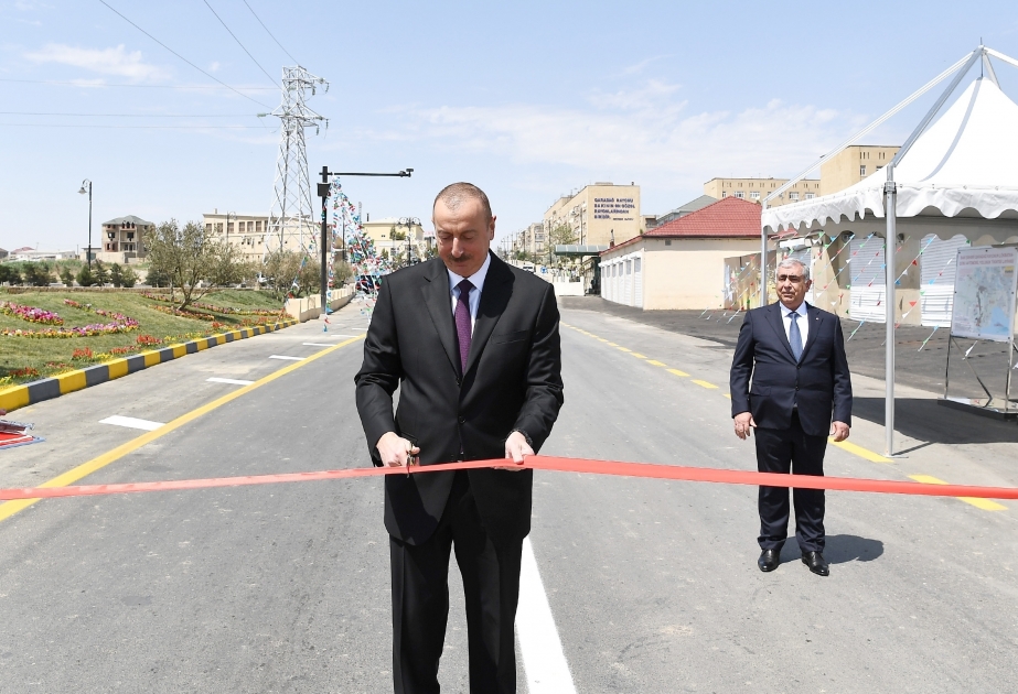 الرئيس إلهام علييف يشارك في حفل تدشين الطريق البري الواصل بين لوكباتان وقوبو بحي قراداغ للعاصمة باكو