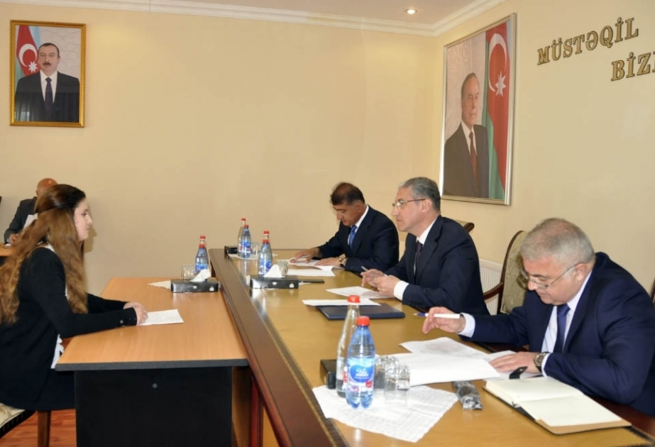 Ekologiya və təbii sərvətlər naziri Bərdədə vətəndaşları qəbul edib