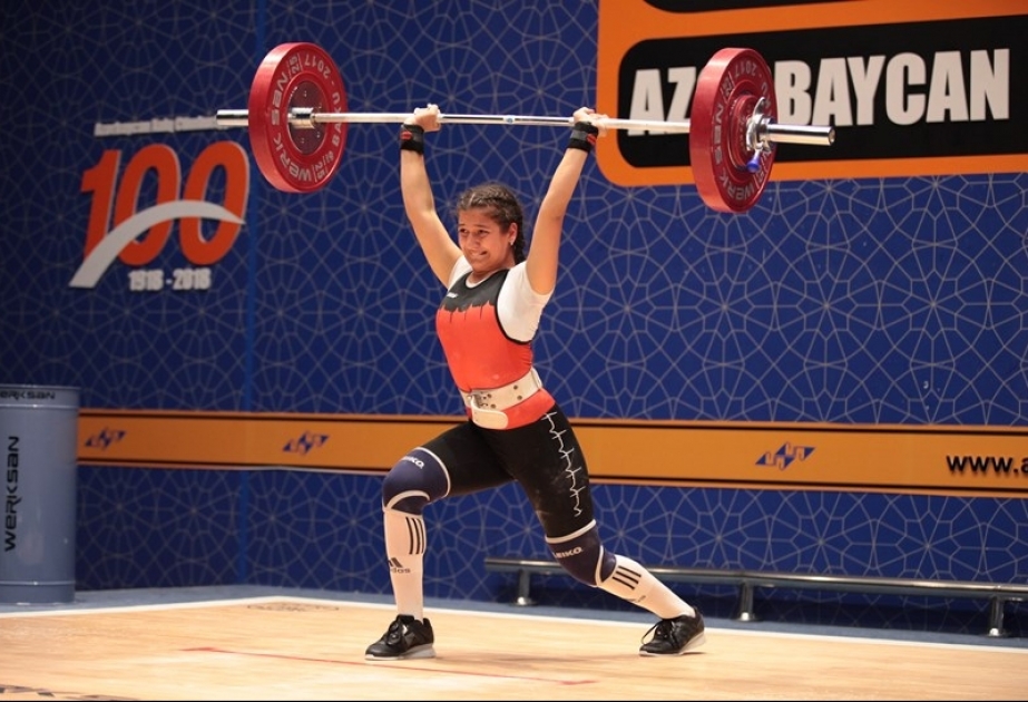 Ağır atletika üzrə Azərbaycan birinciliyinin ilk günündə Səma Mayılova və Lalə Rzazadə qalib olublar