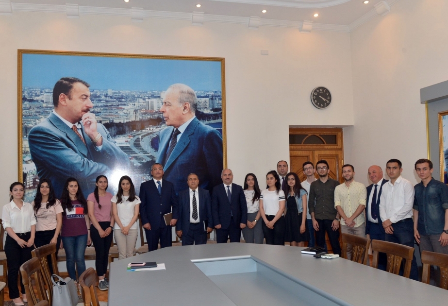 “SABAH” qrupunun tələbələri Qaçqınların və Məcburi Köçkünlərin İşləri üzrə Dövlət Komitəsində olublar