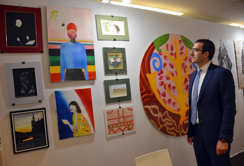 Məryəm Ələkbərlinin əsərləri Luvr muzeyində “Art Shopping” sərgisində
