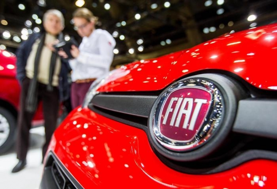 Fiat Chrysler avtomobil şirkəti proqram təminatındakı səhvlərə görə 4,8 milyon avtomobili geri çağırır