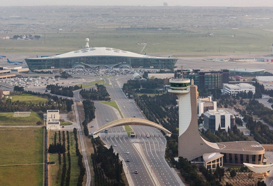 طائرة قطرية متجهة من الدوحة الى تونس تهبط اضطراريا في باكو بسبب تعطل محركها