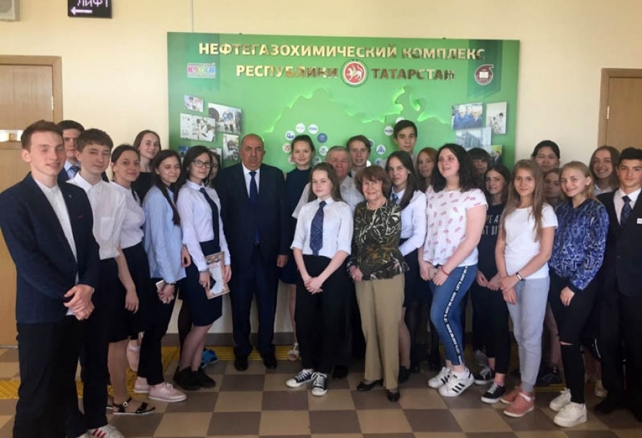 Azərbaycanlı alim Kazan Milli Tədqiqat Texnoloji Universitetində mühazirə oxuyub