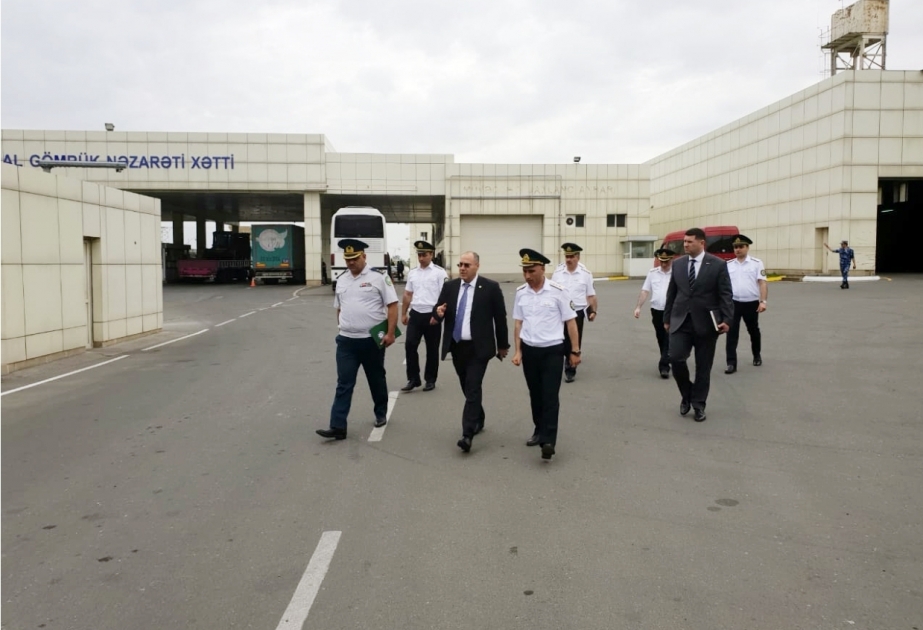 Dövlət Gömrük Komitəsinin sədri “Sınıq Körpü” gömrük postunda mövcud vəziyyətlə tanış olub