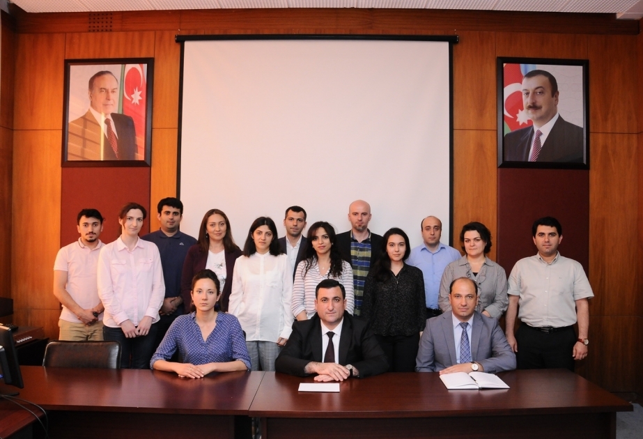 Azərbaycan-Fransız Universitetinin 12 müəllimi Strasburq Universitetində təcrübə keçəcək