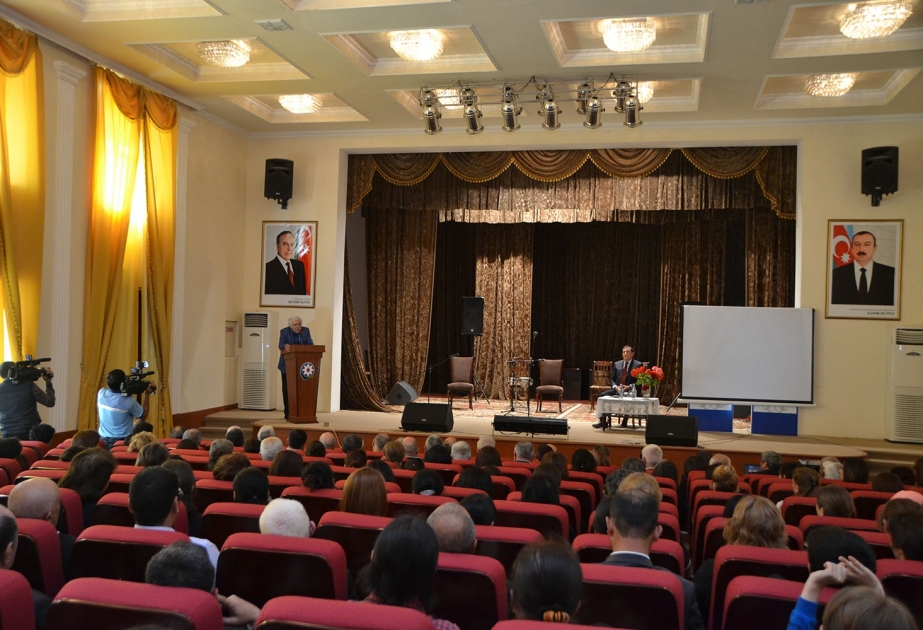 “Sabir poeziya günləri”: həm güldürən, həm də güldürərək düşündürən satira ustası