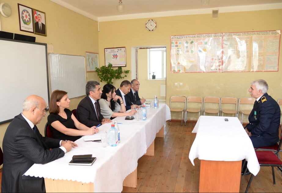 Müəllim və valideynlərin müraciətləri dinlənilib