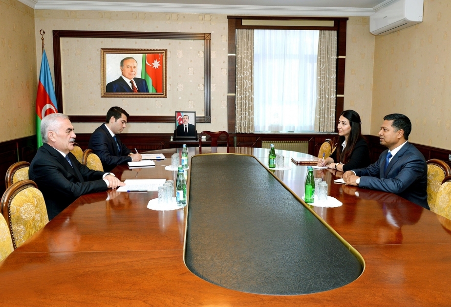 Председатель Верховного Меджлиса Нахчыванской Автономной Республики встретился с послом Индии в нашей стране