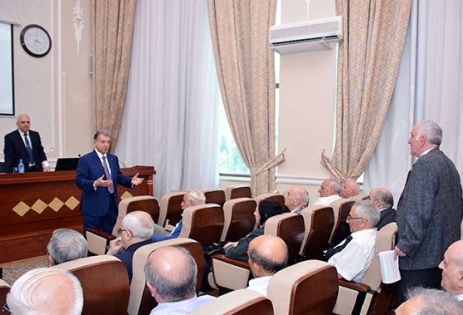 Azərbaycanlı alim Günəş enerjisi ilə işləyən avtomobillər üçün riyazi model hazırlayıb