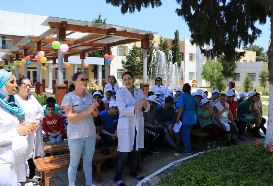Qida Təhlükəsizliyi Agentliyinin əməkdaşları 1 saylı sağlamlıq imkanları məhdud uşaqlar üçün xidmət müəssisəsində olub