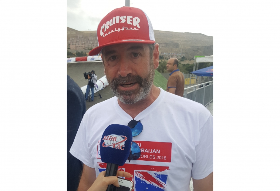Britaniyalı velosipedçi: Azərbaycanda yüksək qonaqpərvərlik və xoş münasibət gördüm