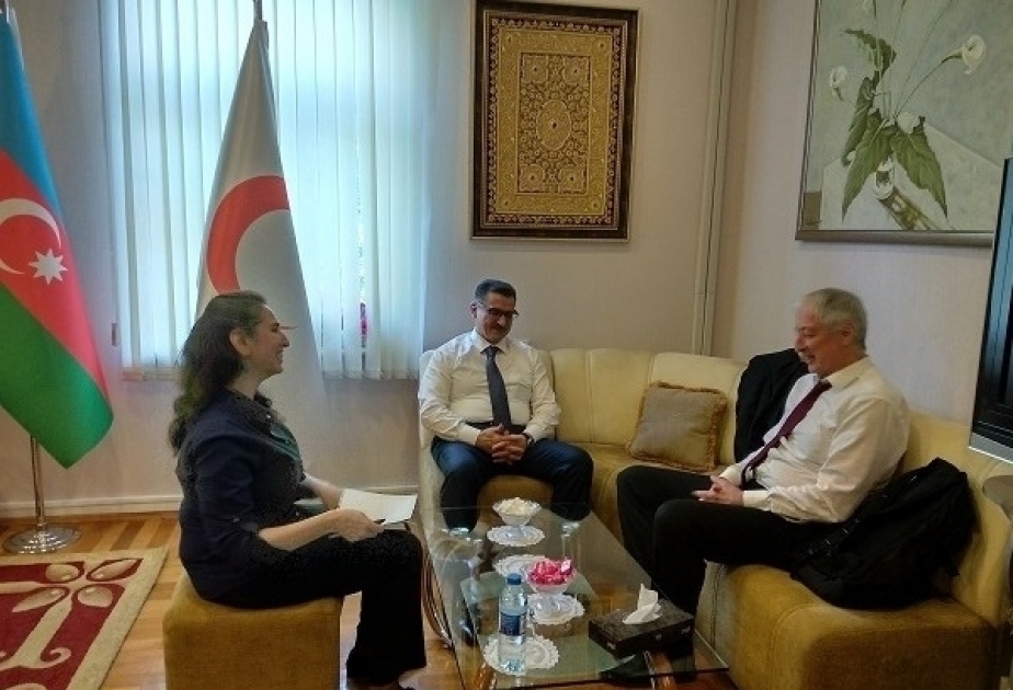 زيارة رئيس مندوبية الاتحاد الدولي لجمعيات الصليب الأحمر والهلال الذهبي الى أذربيجان