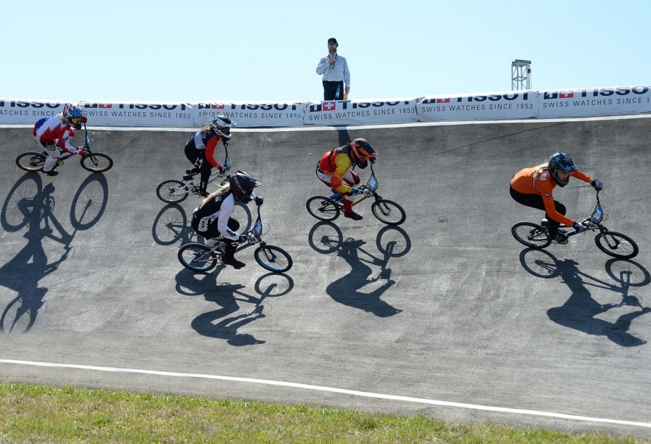 На чемпионате по BMX в Баку медали завоевали велосипедисты 22 стран