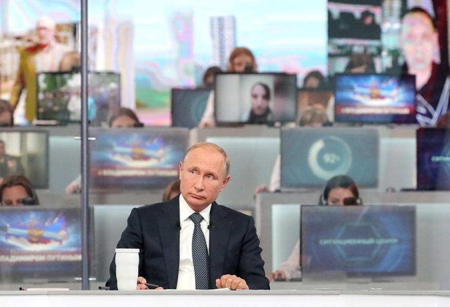 Prezident Vladimir Putin canlı yayımda 79 suala cavab verib