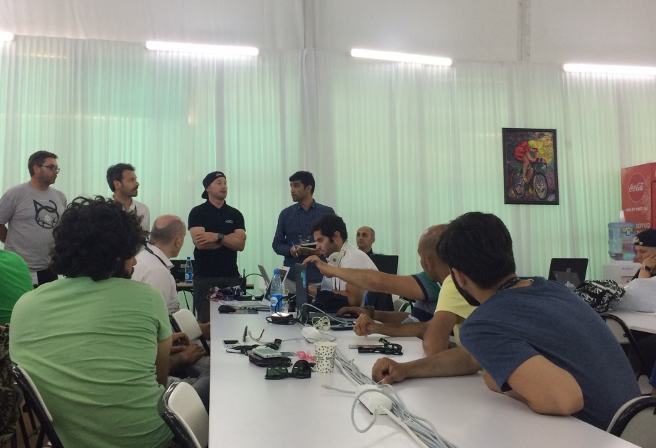 BMX üzrə dünya çempionatının fotomüxbirləri üçün seminar keçirilib