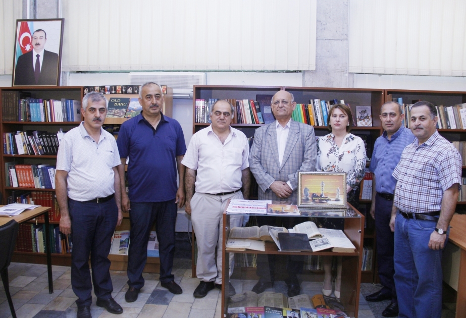 Tanınmış şahmat məşqçisi Fuad Cəfərovun şəxsi kitablarından ibarət fond yaradılıb VİDEO