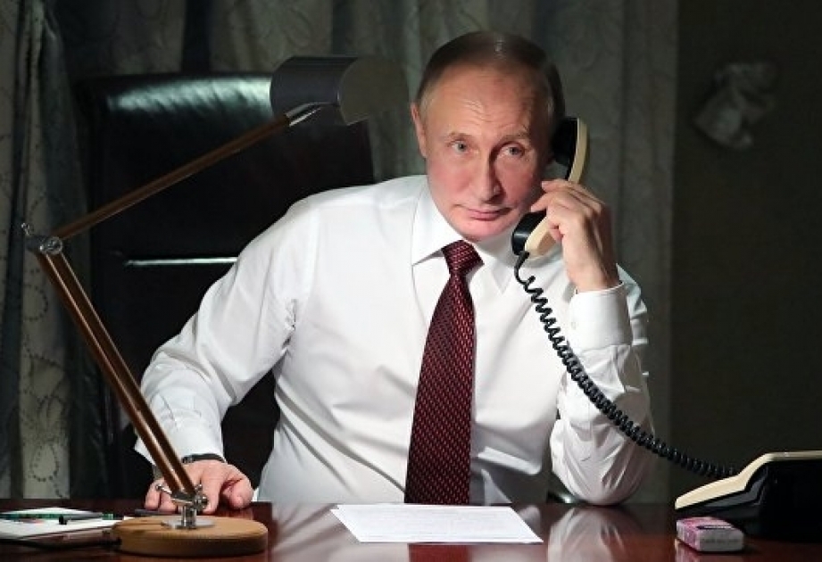 Vladimir Putinlə Petro Poroşenko arasında telefon danışığı olub