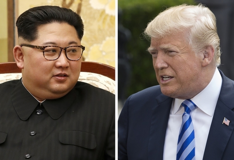 Donald Tramp Şimali Koreya lideri ilə görüşmək üçün Sinqapura uçub