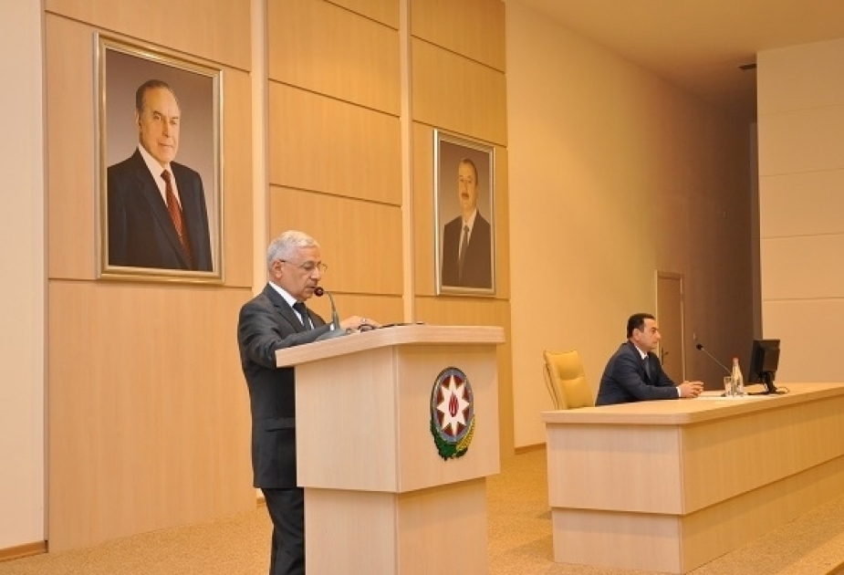 “Üçrəngli bayrağınla məsud yaşa…”