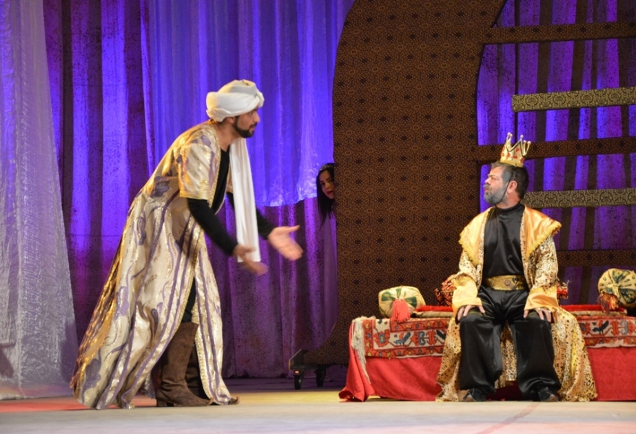 Gənc Tamaşaçılar Teatrında “Tənbəl Əhməd” tamaşasının premyerası keçirilib