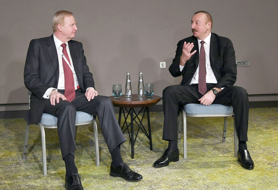 Prezident İlham Əliyev Türkiyənin Əskişəhər şəhərində BP şirkətinin baş icraçı direktoru ilə görüşüb YENİLƏNİB VİDEO
