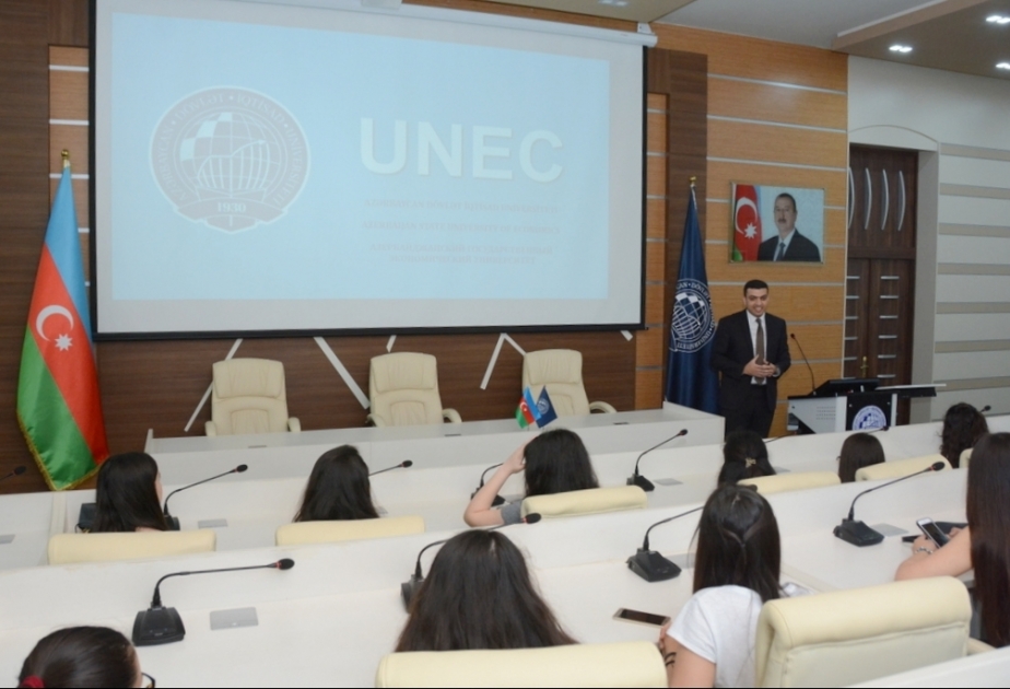 School graduates earning 700 points visit UNEC