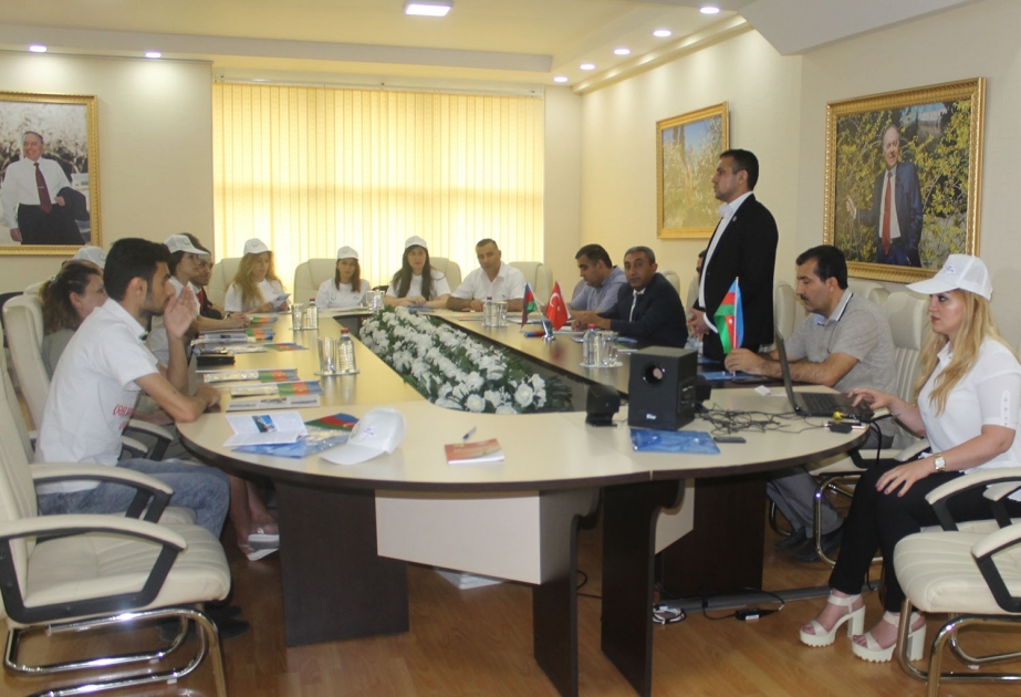 Yasamal rayon Heydər Əliyev Mərkəzində Silahlı Qüvvələrin 100 illik yubileyi qeyd olunub