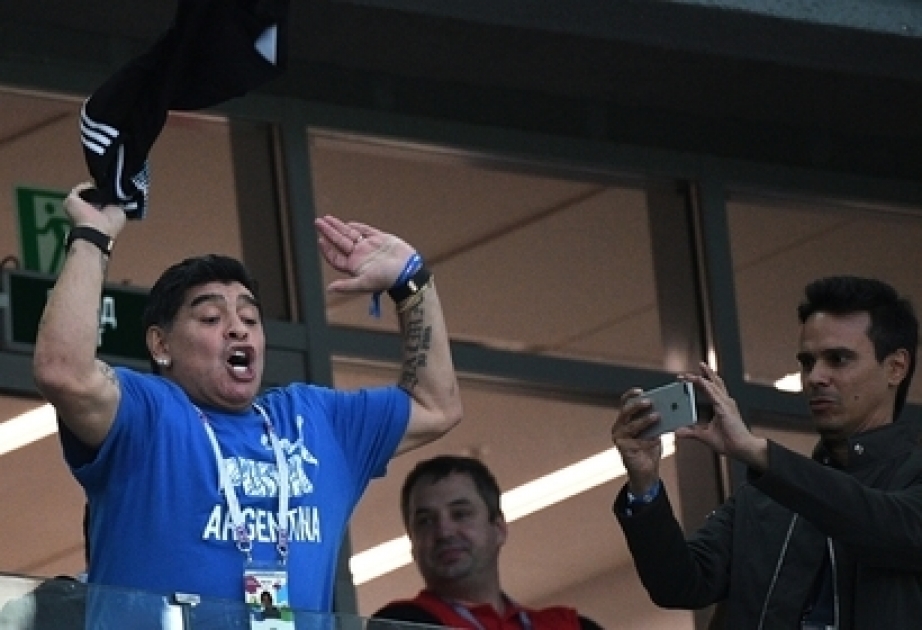 Maradona Argentina millisinin baş məşqçisi Xorxe Sampaolini növbəti dəfə tənqid edib